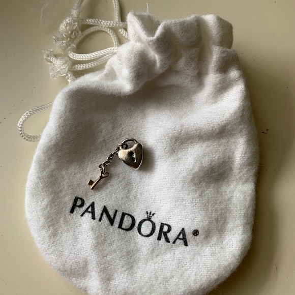 Pandora heart lock and key charm - Picture 2 of 4